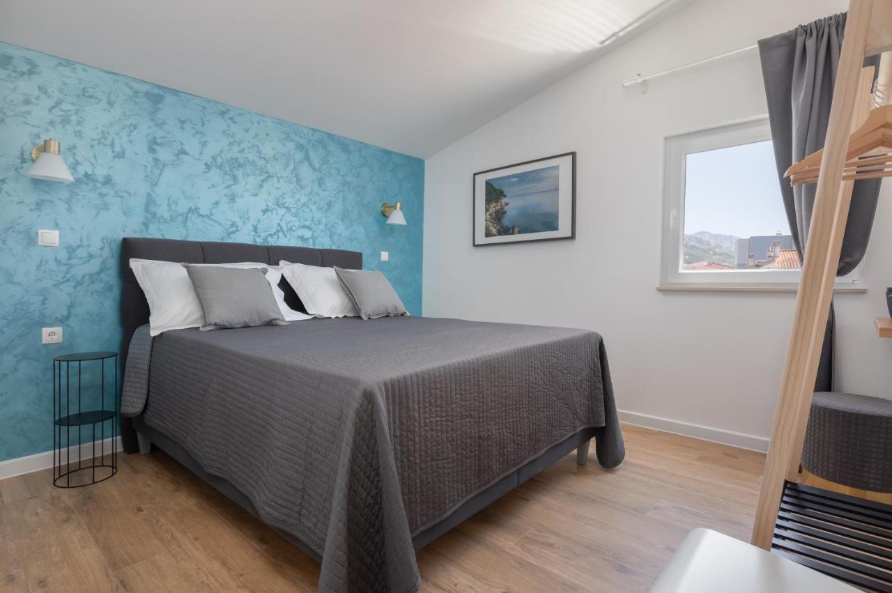 Apartmán Left & Right With Jacuzzi, 4 Stars *